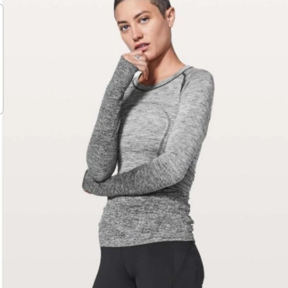 Lululemon Swiftly Dark Cast Grey Ombre Long Sleeve Size 4
